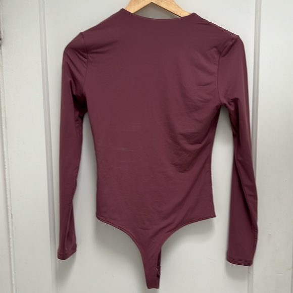 Long sleeve deep v bodysuit. - Picture 3 of 4